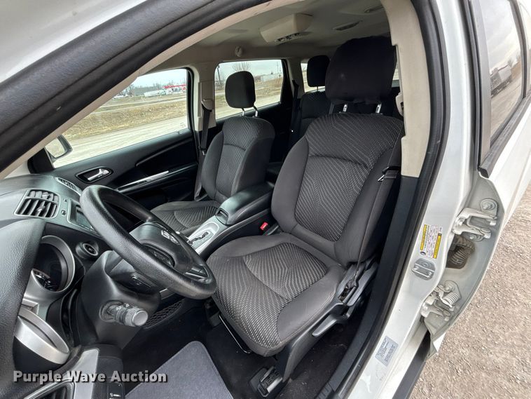 image for item FB3532 2016 Dodge Journey SUV