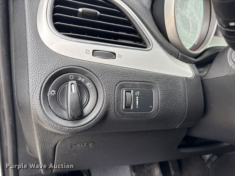 image for item FB3532 2016 Dodge Journey SUV