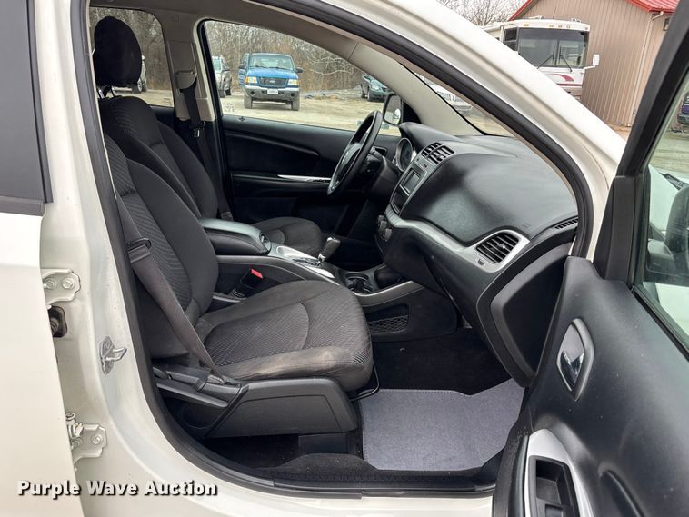 image for item FB3532 2016 Dodge Journey SUV