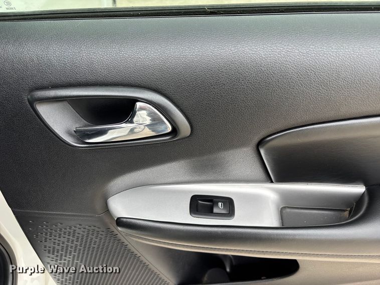 image for item FB3532 2016 Dodge Journey SUV