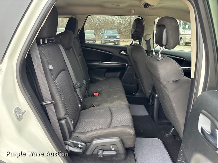 image for item FB3532 2016 Dodge Journey SUV