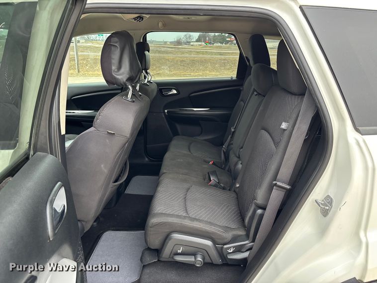 image for item FB3532 2016 Dodge Journey SUV