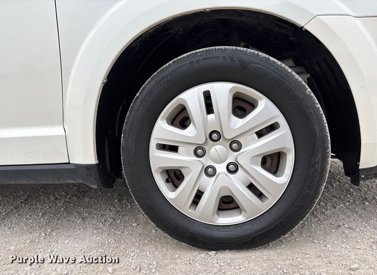 image for item FB3532 2016 Dodge Journey SUV