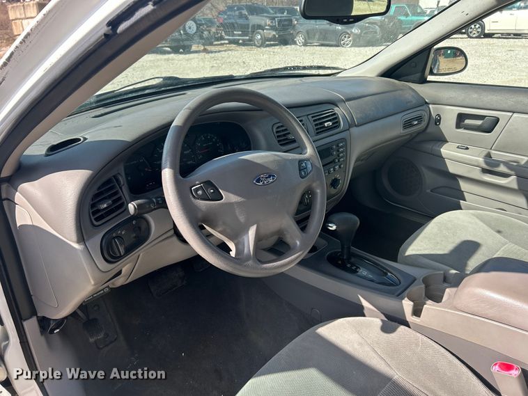 image for item FC5057 2003 Ford Taurus 