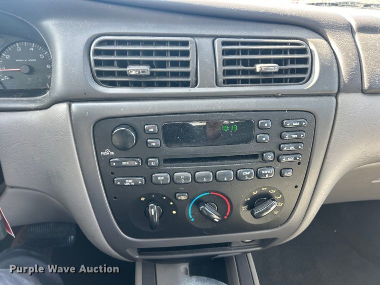 image for item FC5057 2003 Ford Taurus 