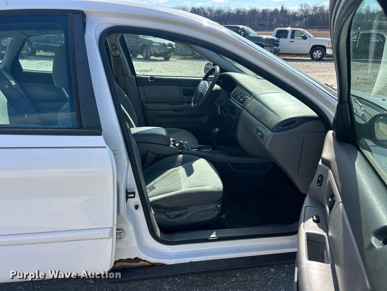 image for item FC5057 2003 Ford Taurus 