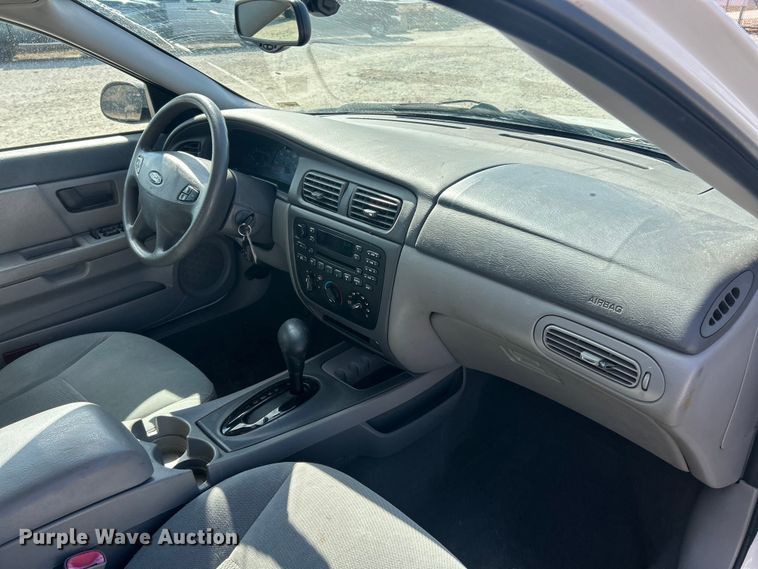 image for item FC5057 2003 Ford Taurus 
