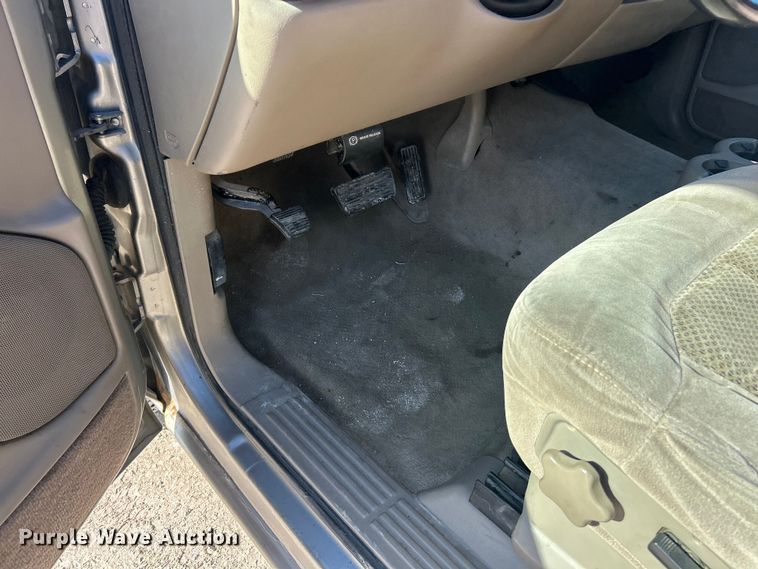 image for item FC5058 2001 Chevrolet Silverado 1500 Ext. Cab pickup truck