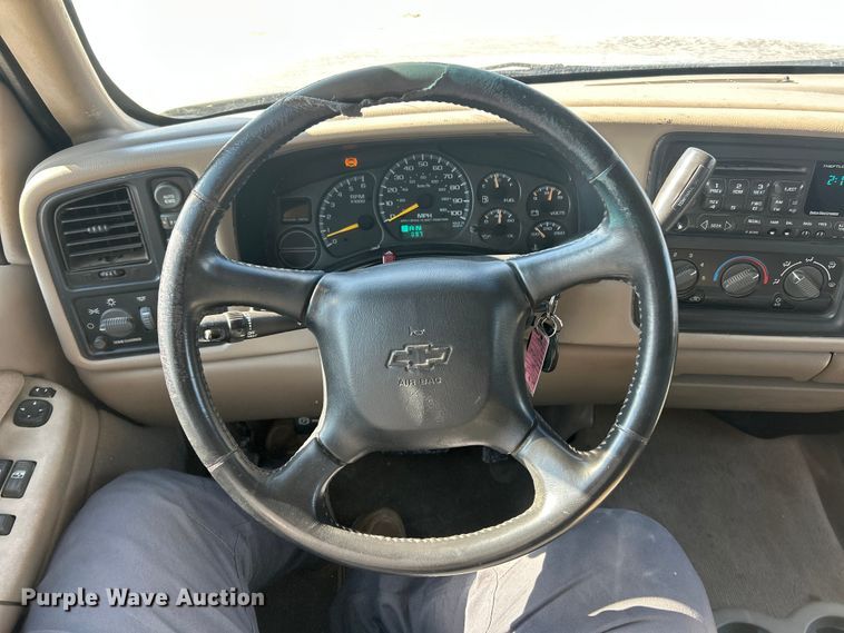 image for item FC5058 2001 Chevrolet Silverado 1500 Ext. Cab pickup truck