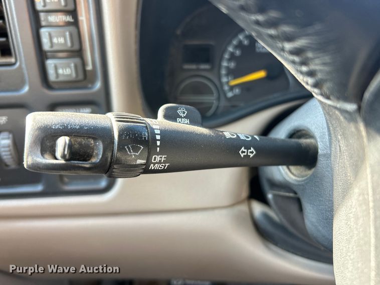 image for item FC5058 2001 Chevrolet Silverado 1500 Ext. Cab pickup truck