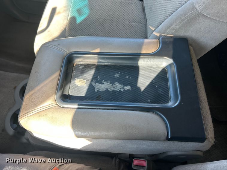 image for item FC5058 2001 Chevrolet Silverado 1500 Ext. Cab pickup truck