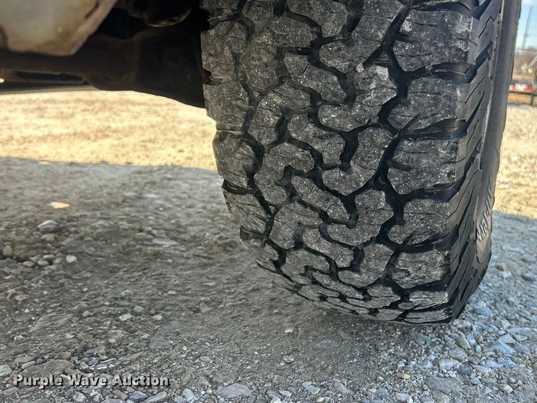 image for item FC5058 2001 Chevrolet Silverado 1500 Ext. Cab pickup truck