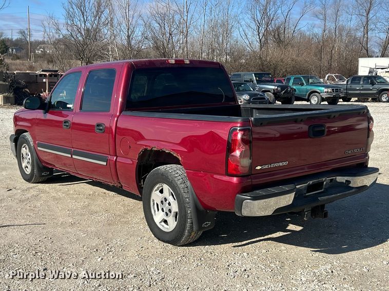 image for item FC5060 2005 Chevrolet Silverado 1500 Crew Cab pickup truck