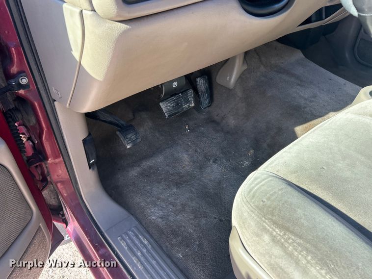 image for item FC5060 2005 Chevrolet Silverado 1500 Crew Cab pickup truck