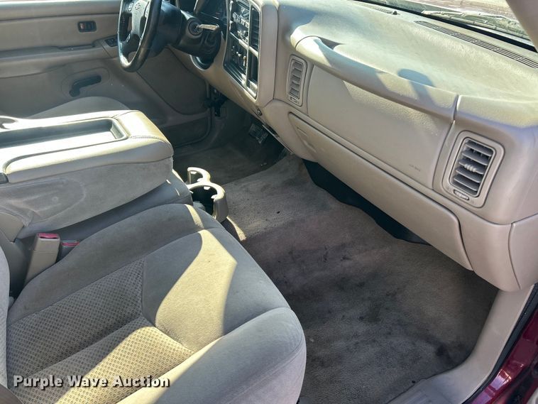 image for item FC5060 2005 Chevrolet Silverado 1500 Crew Cab pickup truck