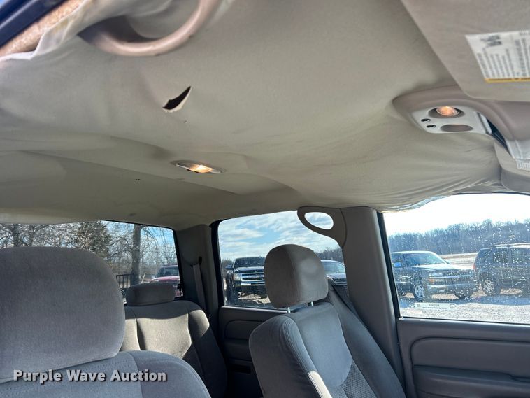 image for item FC5060 2005 Chevrolet Silverado 1500 Crew Cab pickup truck