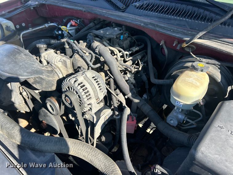 image for item FC5060 2005 Chevrolet Silverado 1500 Crew Cab pickup truck