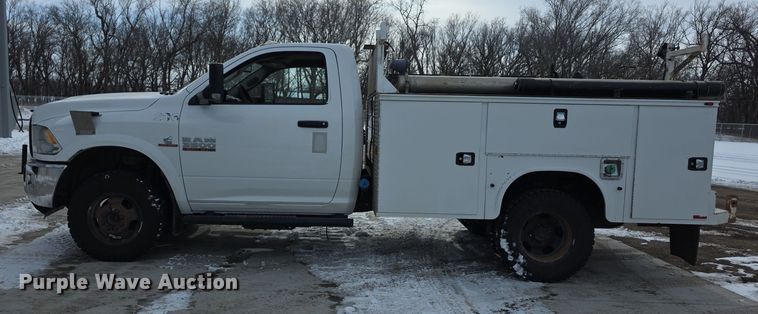image for item FI0762 2015 Dodge Ram 3500HD utility bed pickup truck