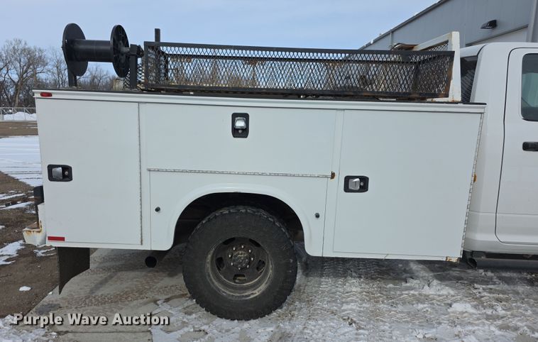 image for item FI0762 2015 Dodge Ram 3500HD utility bed pickup truck