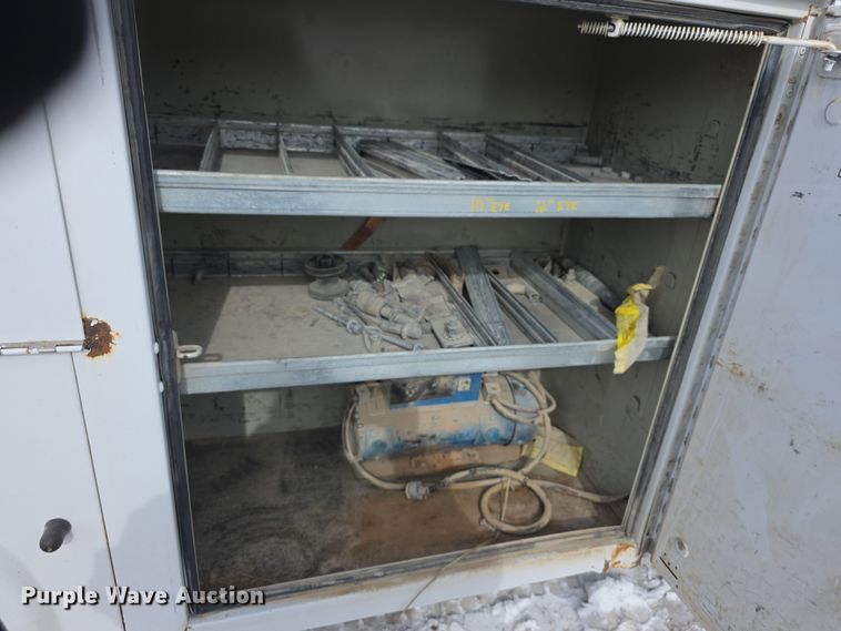 image for item FI0762 2015 Dodge Ram 3500HD utility bed pickup truck