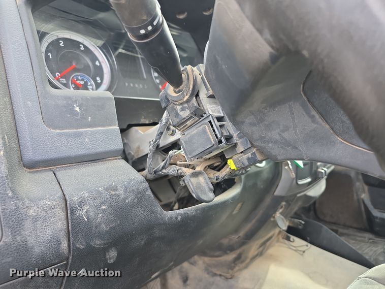 image for item FI0762 2015 Dodge Ram 3500HD utility bed pickup truck