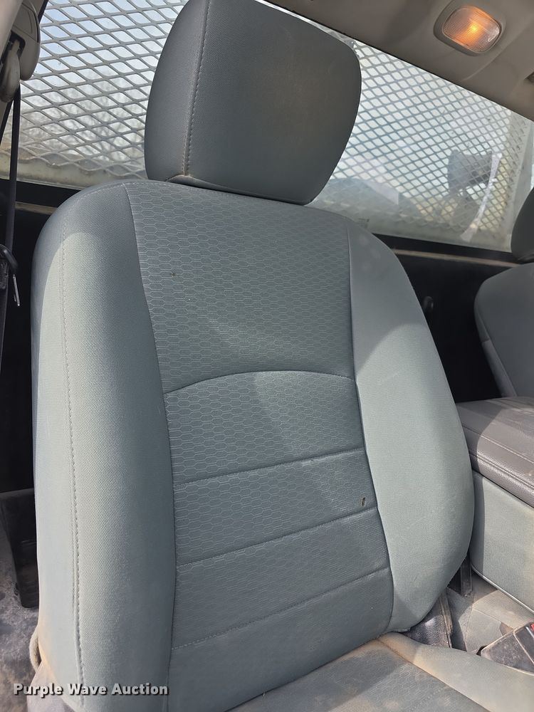 image for item FI0762 2015 Dodge Ram 3500HD utility bed pickup truck