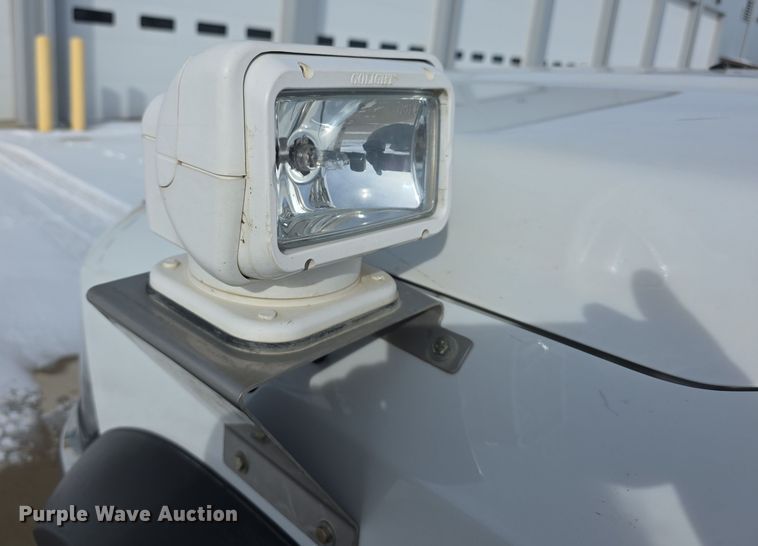 image for item FI0806 2014 Dodge Ram 5500HD bucket truck