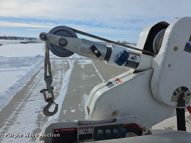 image for item FI0806 2014 Dodge Ram 5500HD bucket truck