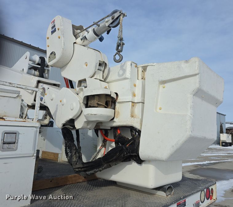 image for item FI0806 2014 Dodge Ram 5500HD bucket truck