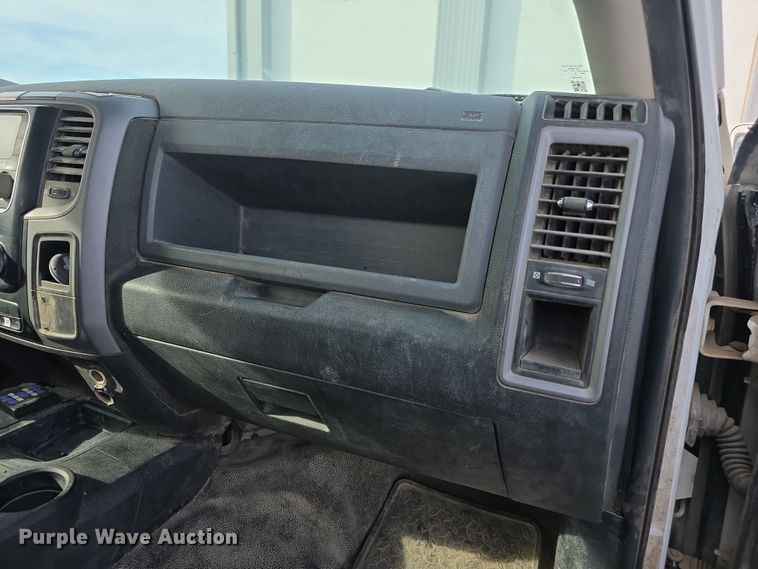 image for item FI0806 2014 Dodge Ram 5500HD bucket truck