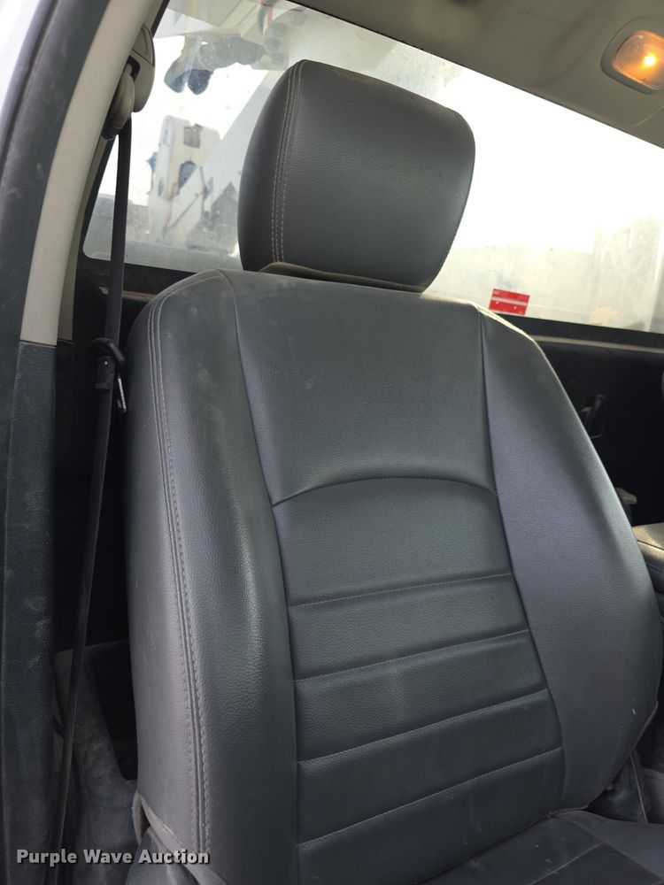 image for item FI0806 2014 Dodge Ram 5500HD bucket truck