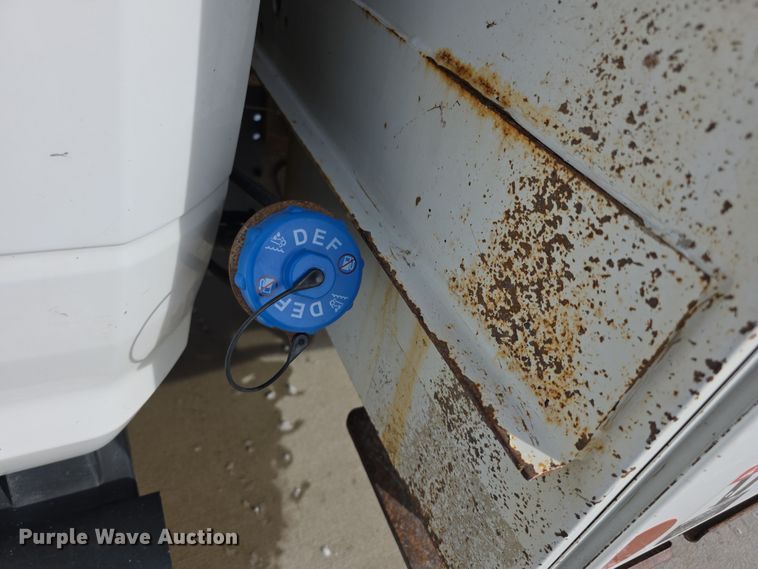 image for item FI0806 2014 Dodge Ram 5500HD bucket truck