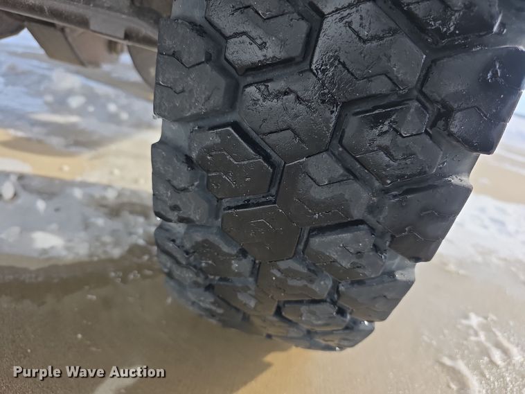 image for item FI0806 2014 Dodge Ram 5500HD bucket truck