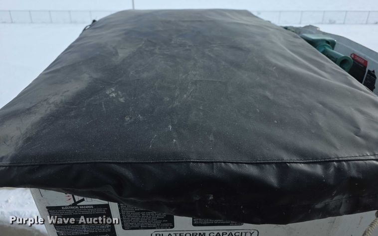 image for item FI0807 2011 Freightliner Business Class M2 bucket truck