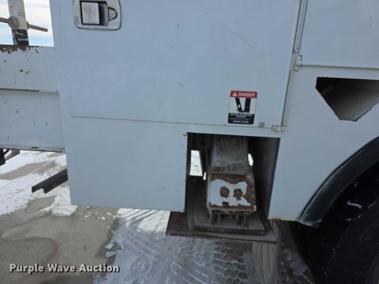 image for item FI0807 2011 Freightliner Business Class M2 bucket truck