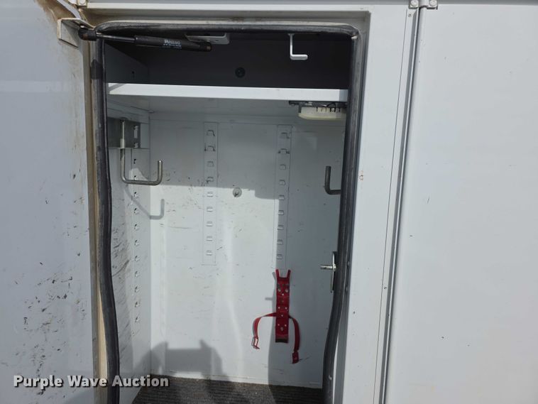 image for item FI0807 2011 Freightliner Business Class M2 bucket truck