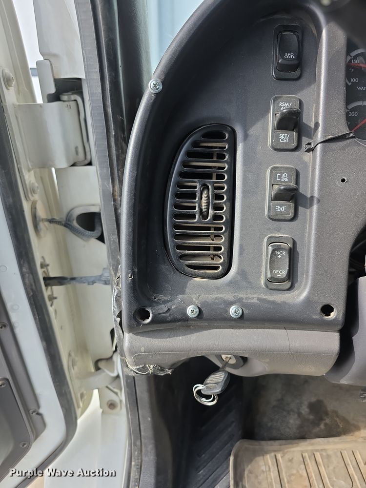 image for item FI0807 2011 Freightliner Business Class M2 bucket truck