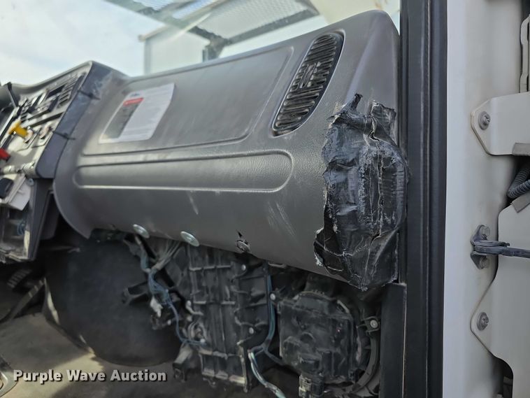 image for item FI0807 2011 Freightliner Business Class M2 bucket truck