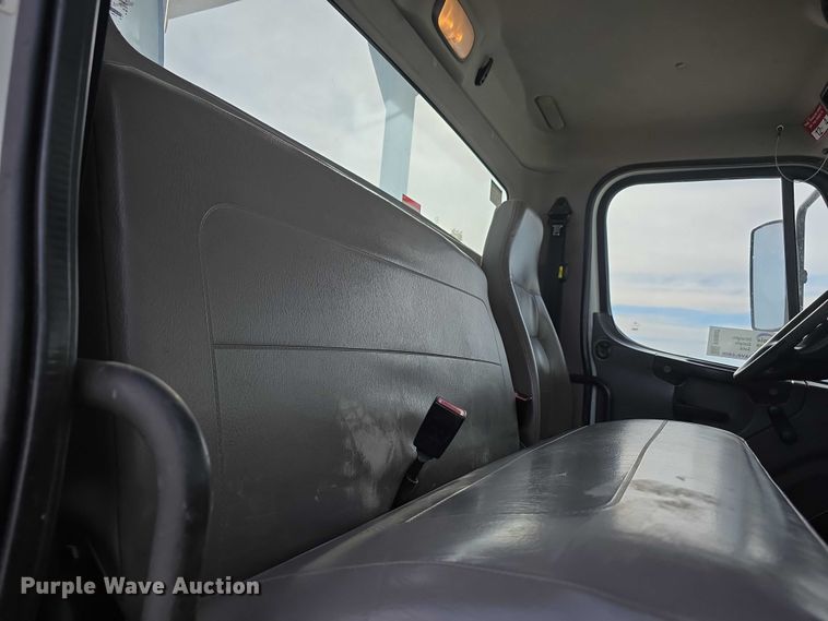 image for item FI0807 2011 Freightliner Business Class M2 bucket truck