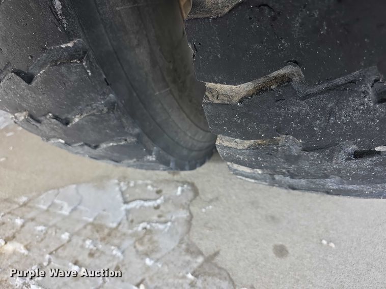 image for item FI0807 2011 Freightliner Business Class M2 bucket truck