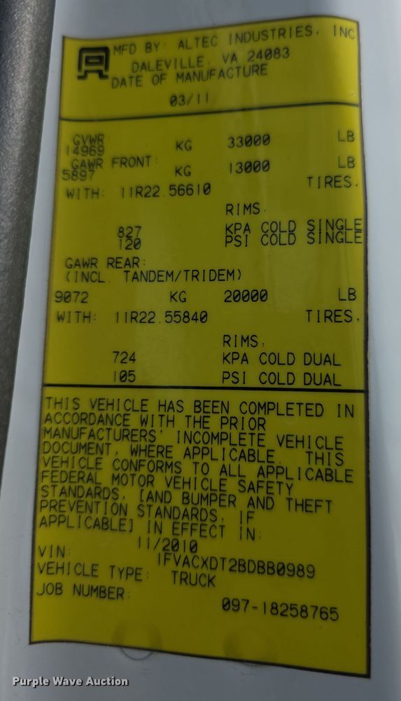 image for item FI0807 2011 Freightliner Business Class M2 bucket truck