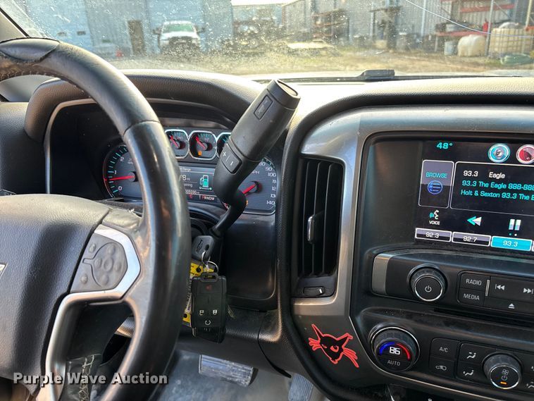 image for item FI1606 2015 Chevrolet Silverado 1500 Crew Cab pickup truck