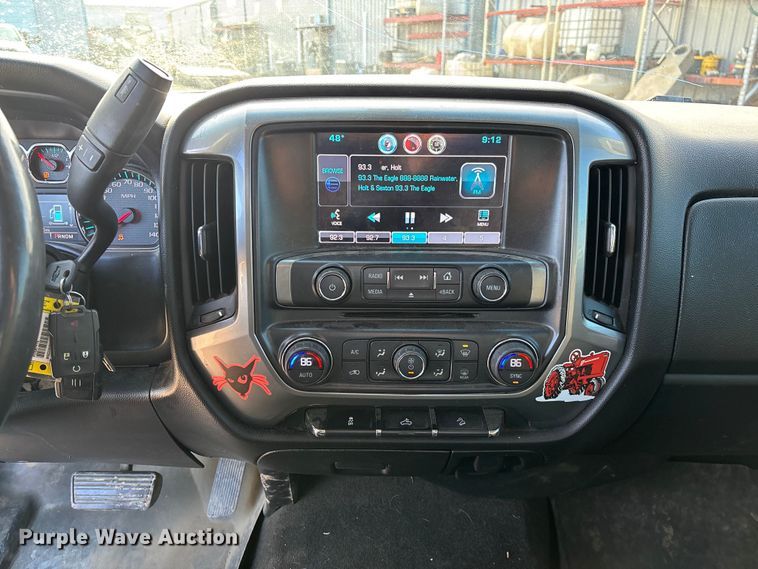 image for item FI1606 2015 Chevrolet Silverado 1500 Crew Cab pickup truck