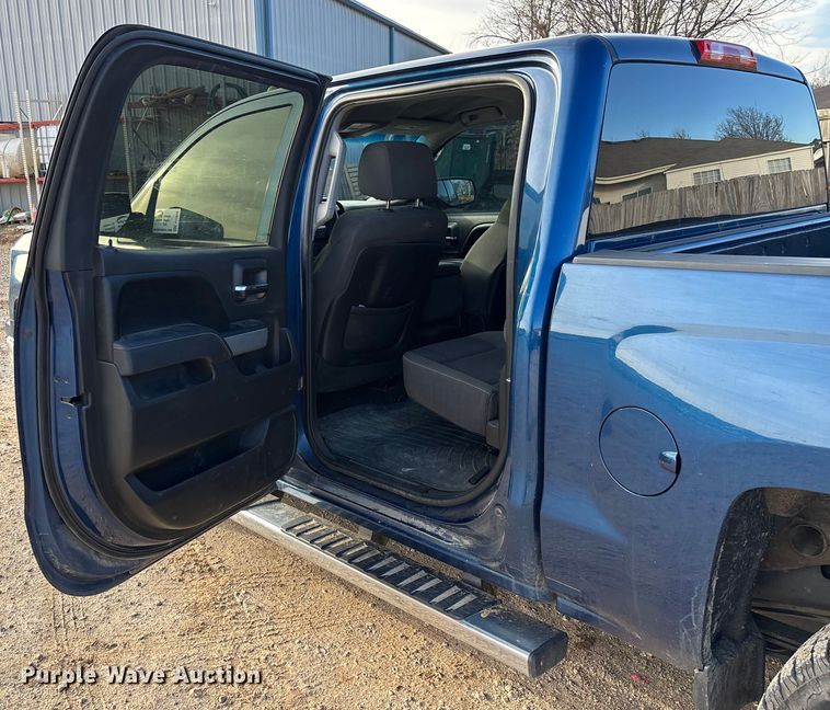 image for item FI1606 2015 Chevrolet Silverado 1500 Crew Cab pickup truck