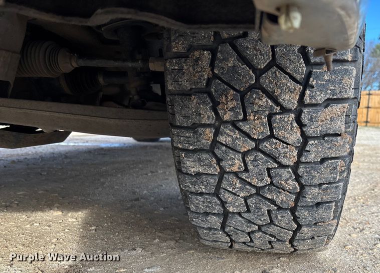 image for item FI1606 2015 Chevrolet Silverado 1500 Crew Cab pickup truck