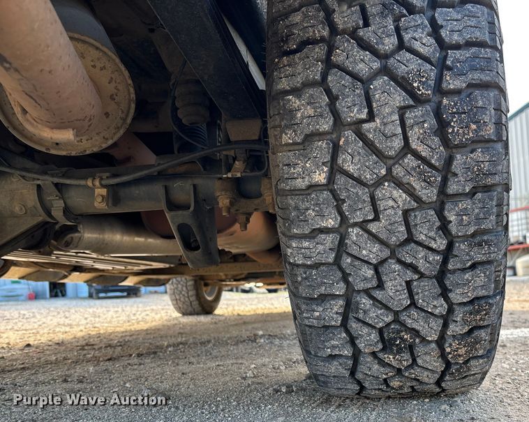 image for item FI1606 2015 Chevrolet Silverado 1500 Crew Cab pickup truck