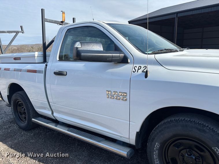 image for item FI1653 2015 RAM 1500 pickup truck