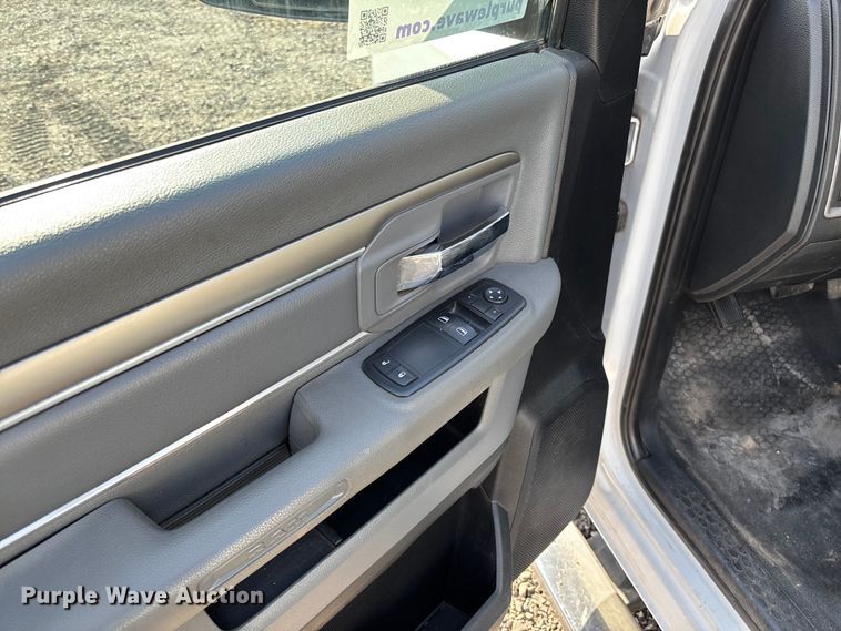 image for item FI1653 2015 RAM 1500 pickup truck