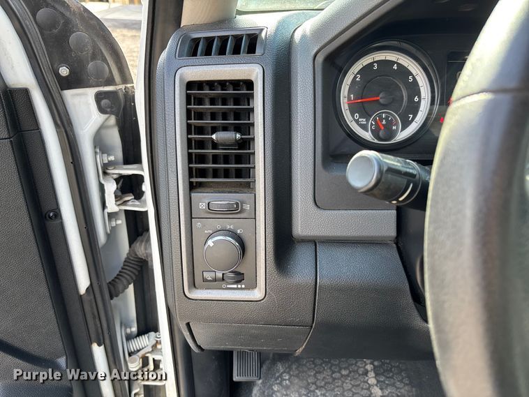 image for item FI1653 2015 RAM 1500 pickup truck