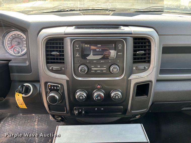 image for item FI1653 2015 RAM 1500 pickup truck